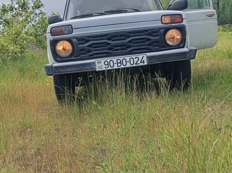 LADA (VAZ) Niva 2008