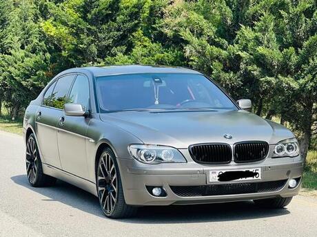 BMW 740 2005