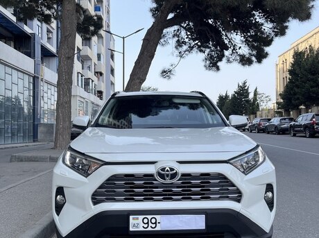 Toyota RAV4 2019