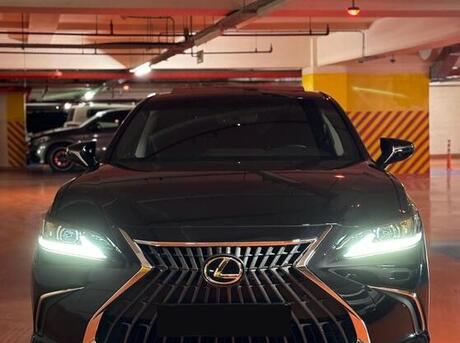 Lexus ES 200 2022