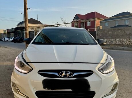 Hyundai Accent 2013