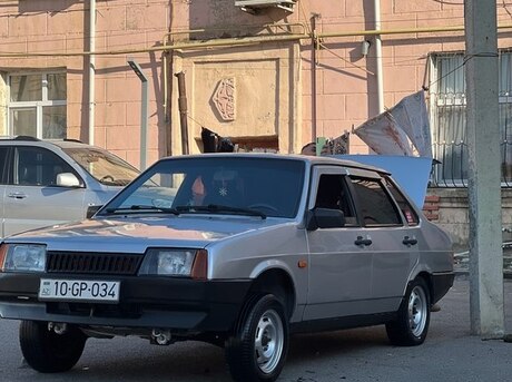 LADA (VAZ) 21099 2000