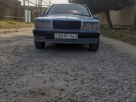 Mercedes 190 1990