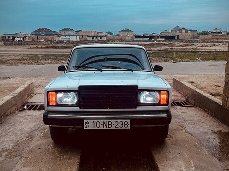 LADA (VAZ) 2107 2004