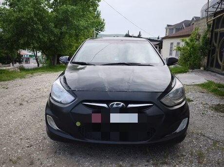 Hyundai Accent 2012