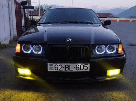 BMW 318 1992