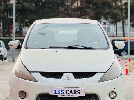 Mitsubishi Grandis 2003