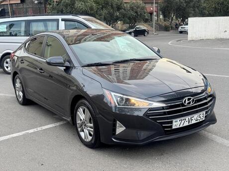Hyundai Elantra 2019
