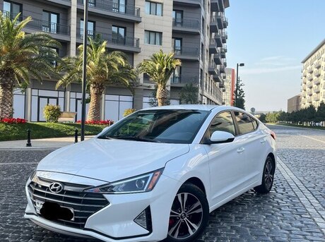 Hyundai Elantra 2020