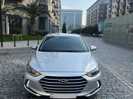 Hyundai Elantra 2017