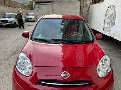 Nissan March 2012