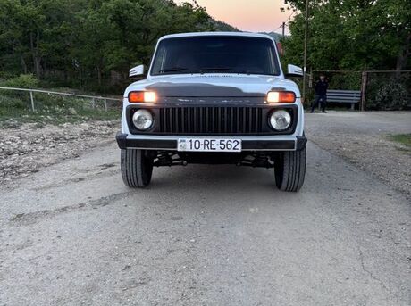 LADA (VAZ) Niva 2006