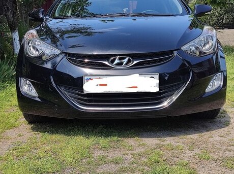 Hyundai Elantra 2011