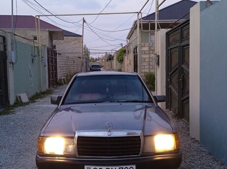 Mercedes 190 1990