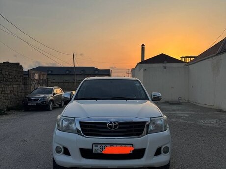 Toyota Hilux 2013