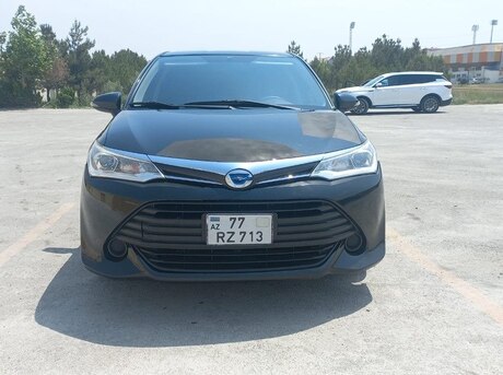 Toyota Corolla Fielder 2015