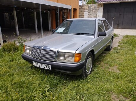 Mercedes 190 1989