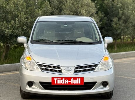 Nissan Tiida 2012