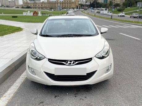 Hyundai Elantra 2011