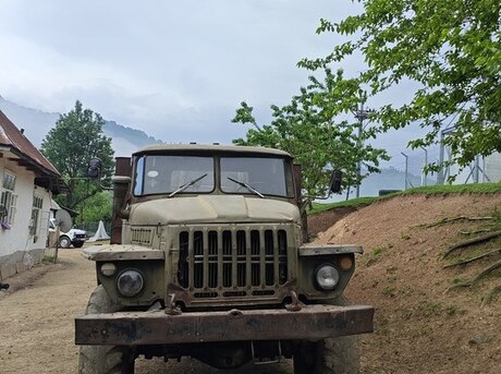 Ural 4320