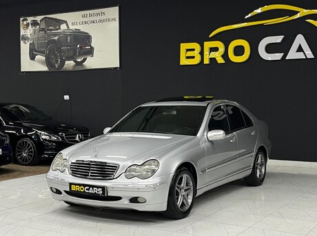 Mercedes C 200