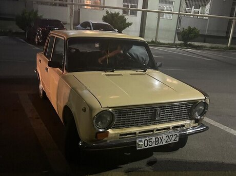 LADA (VAZ) 21011 1986