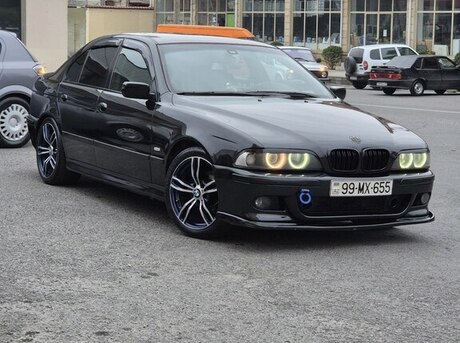 BMW 523