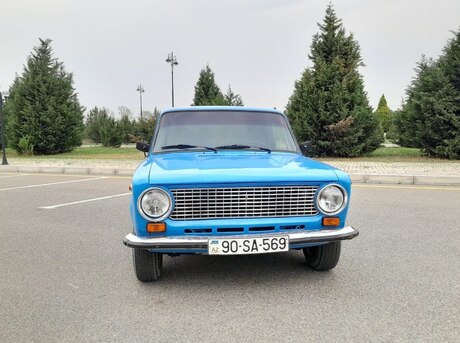 LADA (VAZ) 21011 1983