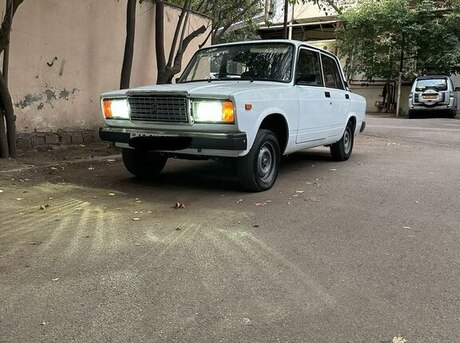 LADA (VAZ) 2107