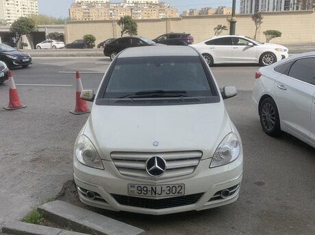 Mercedes B 180 2009
