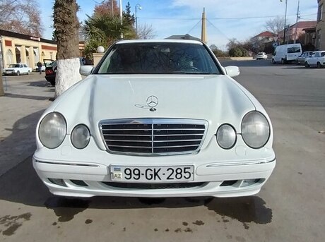 Mercedes E 220 d 2000