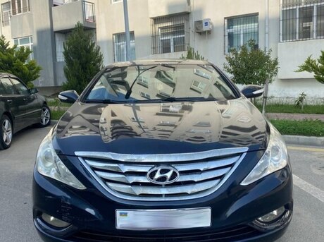 Hyundai Sonata 2010