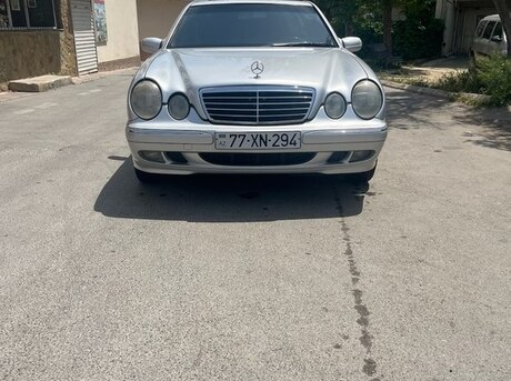 Mercedes E 270 2000