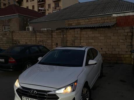 Hyundai Elantra 2019