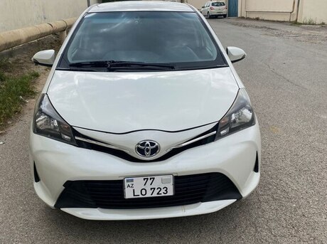 Toyota Vitz 2015
