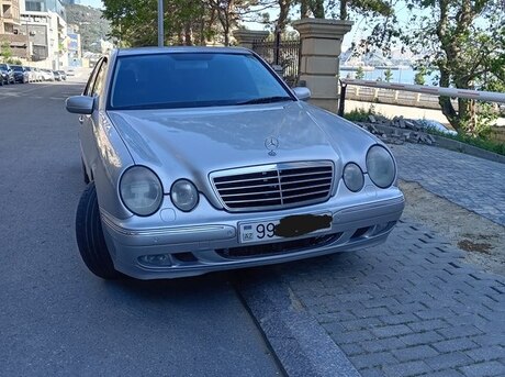 Mercedes E 320 2001