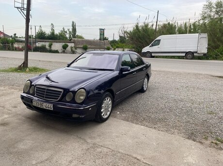 Mercedes E 270 2000