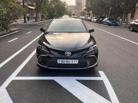 Toyota Camry 2021