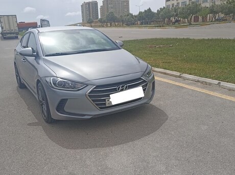 Hyundai Elantra 2016
