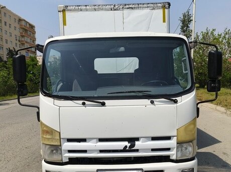 Isuzu  2015