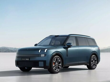 Lynk & Co 900