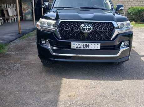 Toyota Land Cruiser 2011