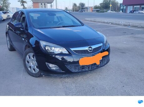 Opel Astra 2011