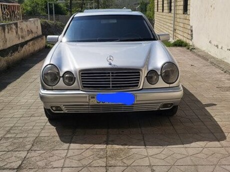 Mercedes E 240 1998