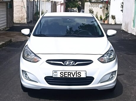 Hyundai Accent 2012