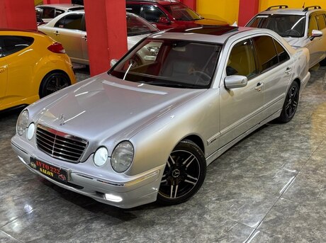 Mercedes E 320 2000