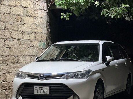 Toyota Corolla Fielder 2016