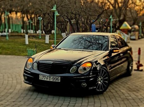 Mercedes E 320 2004