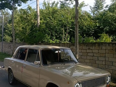 LADA (VAZ) 21011 1984