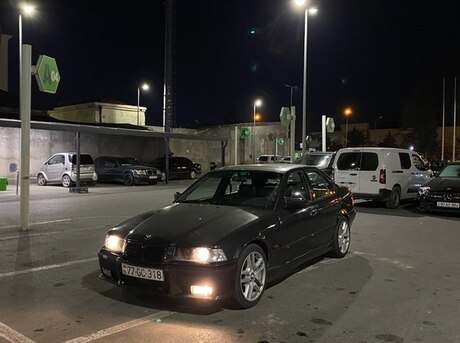 BMW 320 1993
